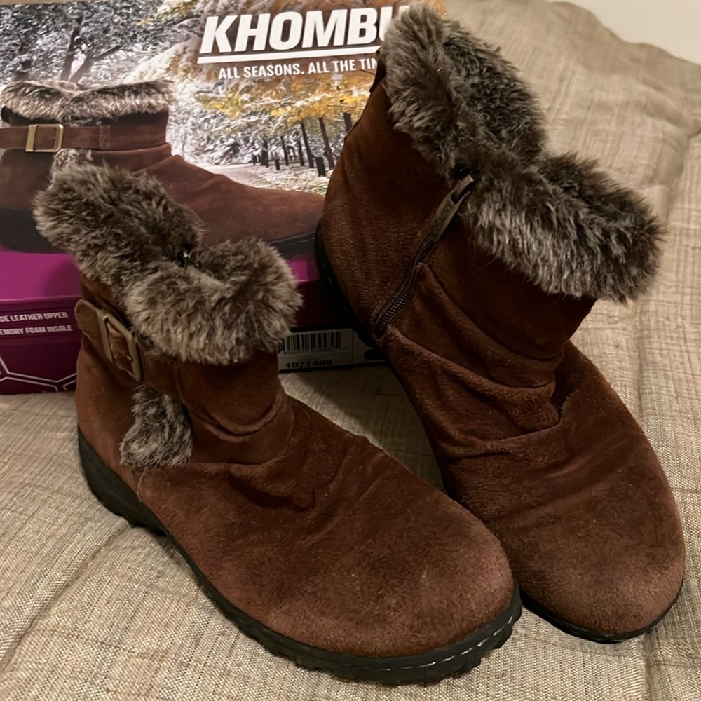 Khombu boots Lindsey suede water repellent women’s size 7
